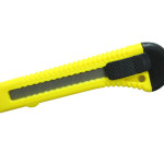 Estilete C/Lamina Larga 18Mm Waves Estilete C/Lamina Larga 18Mm Waves