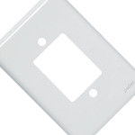 Placa Perlex Branca 4X2 (3 Saida Ou 1 Saida+Tomada) 23Pl3