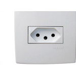Conjunto Pial Plus 4X2 Branco Com Placa(2Tomadas 10A) 615075