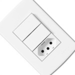 Conjunto Siena 4X2 Branco Com Placa (2Simples+1Tomada 10A) 6086