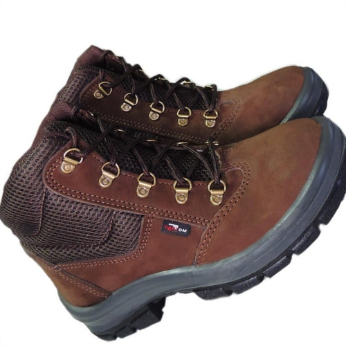Botina Cartom Tp94 Com Cadarco''37'' Sem Biqueira Marrom Par 4197
