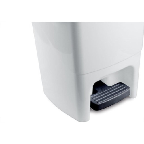 Lixeira Plasvale Com Pedal 15L Branca Quadrada 