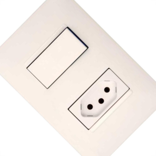 Conjunto Pial Plus+ 4X2 Branco Com Placa(1Simples+Tomada 20A) 615073Bc
