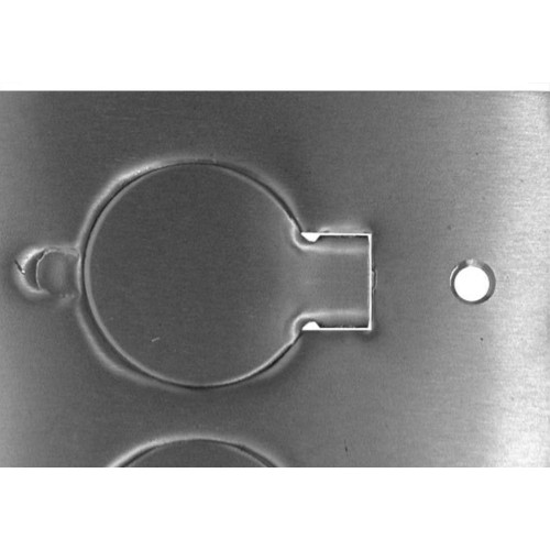 Placa Piso Aluminio 4X4''Tomada Universal''Com 2 Tampa Unha Pa442U