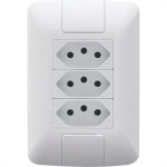 Conjunto Tramontina Aria 4X2 Branco Com Placa (3 Tomadas 10A) 57241/076