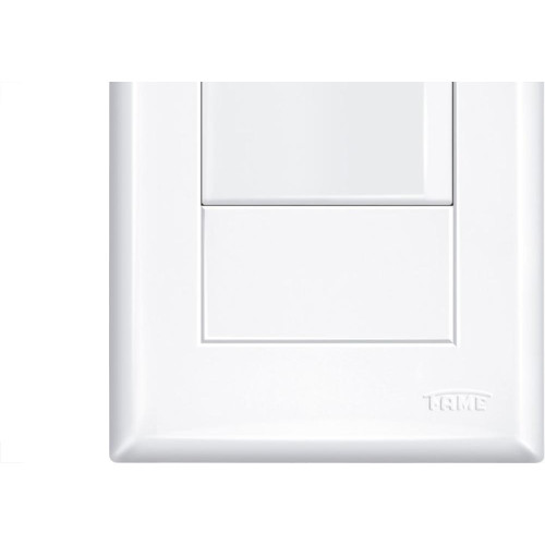 Conjunto Fame Evidence 4X2 Branco Com Placa(1Paralelo) 16A 