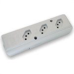 Tomada Barra Interneed Pro45Â°   Tripla 10/20A 2 Polos +Terra Branca 074168