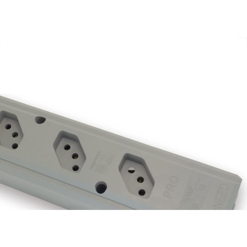 Tomada Barra Interneed Pro45Â°   Tripla 10/20A 2 Polos +Terra Cinza 074175