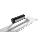 Desempenadeira Aco Zincado Galo Cabo Fechado Dentada 12X40Cm 1613/03