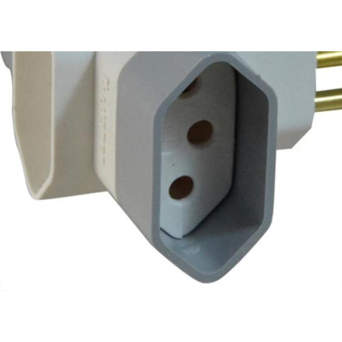 Luster Pino 3 Saida 2P+T  10A - 2044