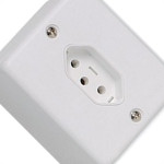 Sistema Box Ilumi 1 Tomada 2 Polos+Terra 10A. Branco - 63140