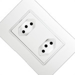 Conjunto Ilumi Vivaz Branco Com Placa 2 Tomadas 10A. - 78120 Monobloco