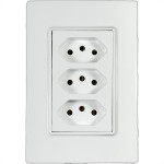 Conjunto Ilumi Vivaz Branco Com Placa 3 Tomadas 10A. - 78123 Monobloco