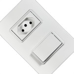 Conjunto Ilumi Vivaz Branco Com Placa 1 Simples + Tomada 10A. - 78200