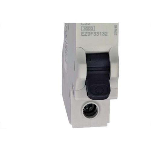Disjuntor Schneider ''Din'' Unipolar 32A. C