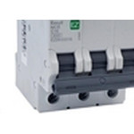 Disjuntor Schneider ''Din'' Tripolar 16A. C