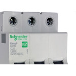 Disjuntor Schneider ''Din'' Tripolar 20A. C