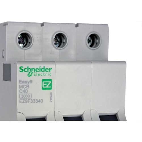Disjuntor Schneider ''Din'' Tripolar 40A. C