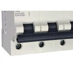 Disjuntor Schneider ''Din'' Tripolar 100A. C