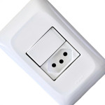 Conjunto Pial Pop Modulo Com Placa 4X2 - 1 Paralelo+Tomada 2P+T. - 10A.
