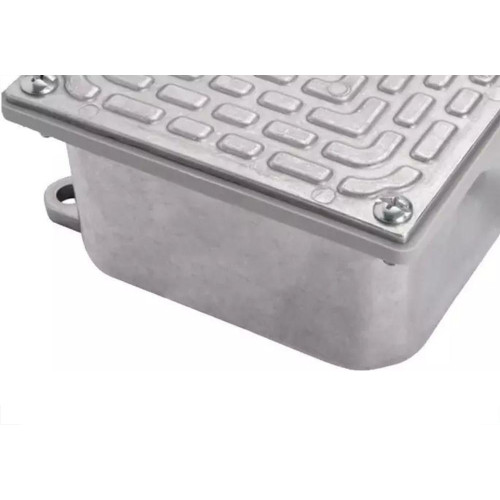 Caixa Passagem Aluminio Tramontina 10Cm X 10Cm - 56123001