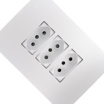 Conjunto Ilumi I9-Inove Branco Com Placa 3 Tomadas 10A. - 94123 Monobloco
