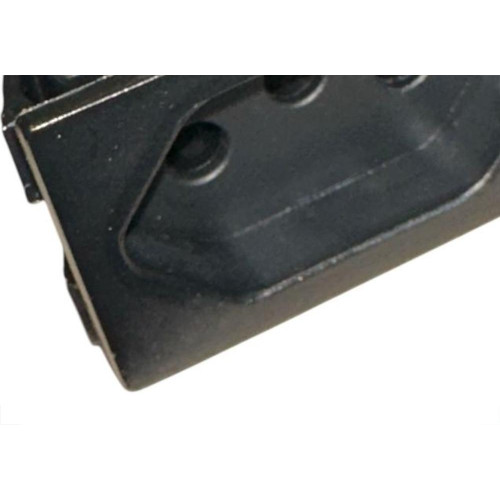 Tomada De Painel Garra Plastica Com Borne Steck 10A. Preta - S8620