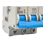 Disjuntor Elgin ''Din'' Tripolar Dz47-63S - 32A.