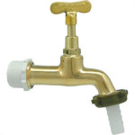 Torneira Jardim Metal Amarela Alpha 1128 Curta - 1/2'' E 3/4'' Torneira Jardim Metal Amarela Alpha 1128 Curta - 1/2'' E 3/4''