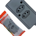 Tomada Barra Interneed 2 Polos +Terra Cinza 20A. Dupla