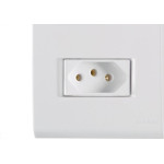 Conjunto Tramontina Com Placa Liz 1 Paralelo + Tomada 2P+T. - 57170/050